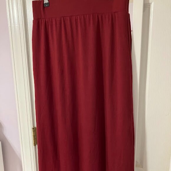 Inherit Co Dresses & Skirts - Clarise Premium Knit Maxi Skirt Burgundy